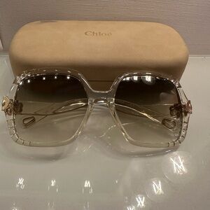 Chloe - Gradient Lenses - Square Sunglasses